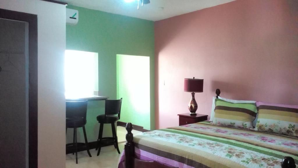 Hotel Tropik Leadonna Montego Bay Dış mekan fotoğraf