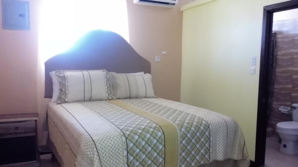 Hotel Tropik Leadonna Montego Bay Dış mekan fotoğraf