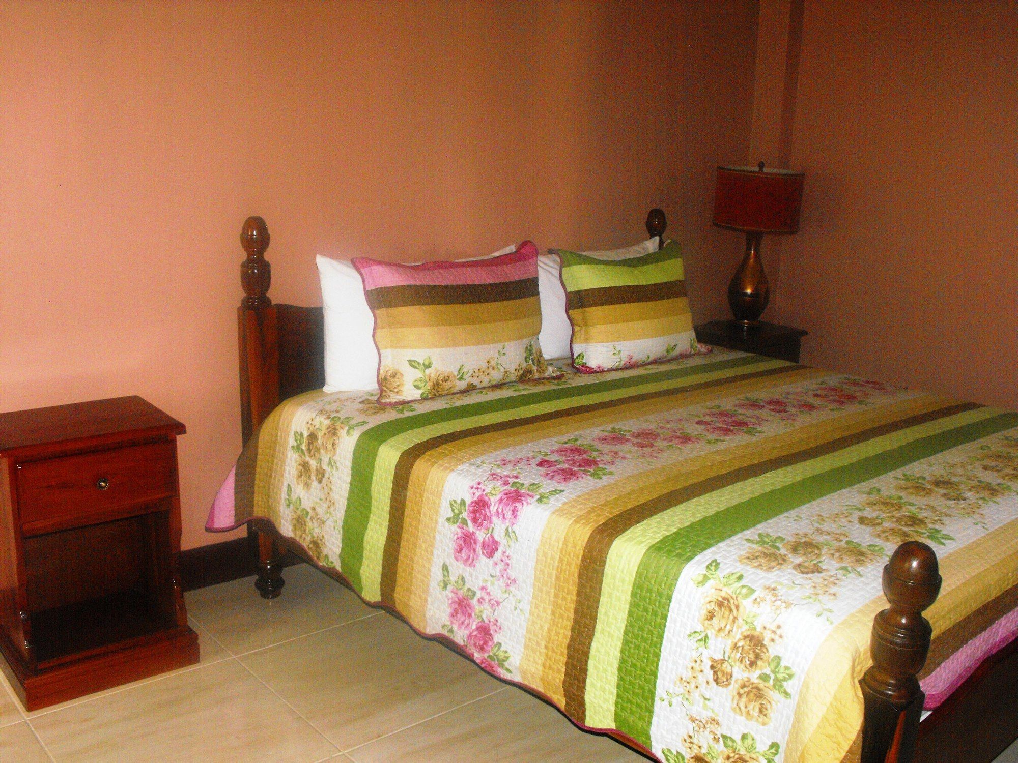 Hotel Tropik Leadonna Montego Bay Dış mekan fotoğraf