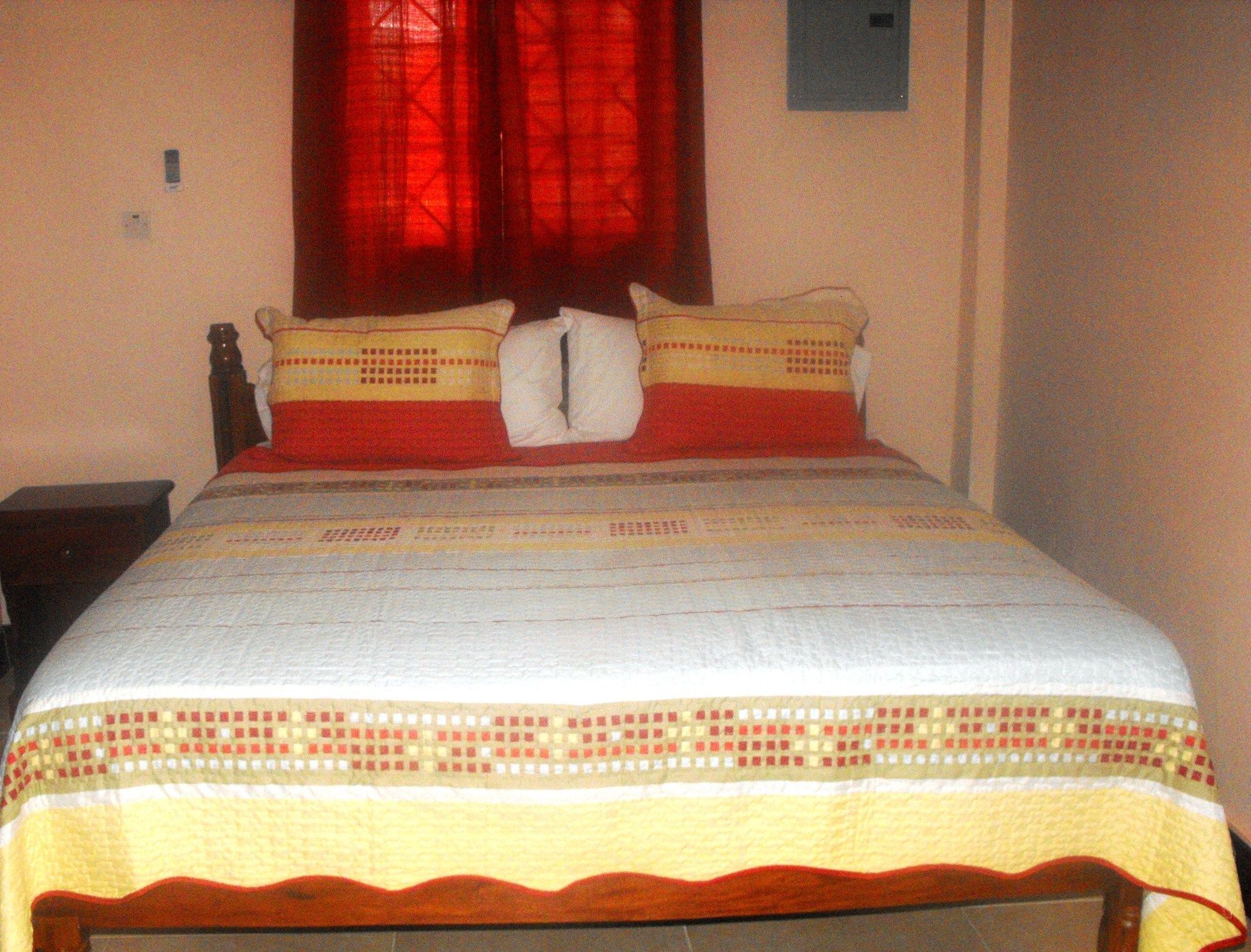 Hotel Tropik Leadonna Montego Bay Dış mekan fotoğraf