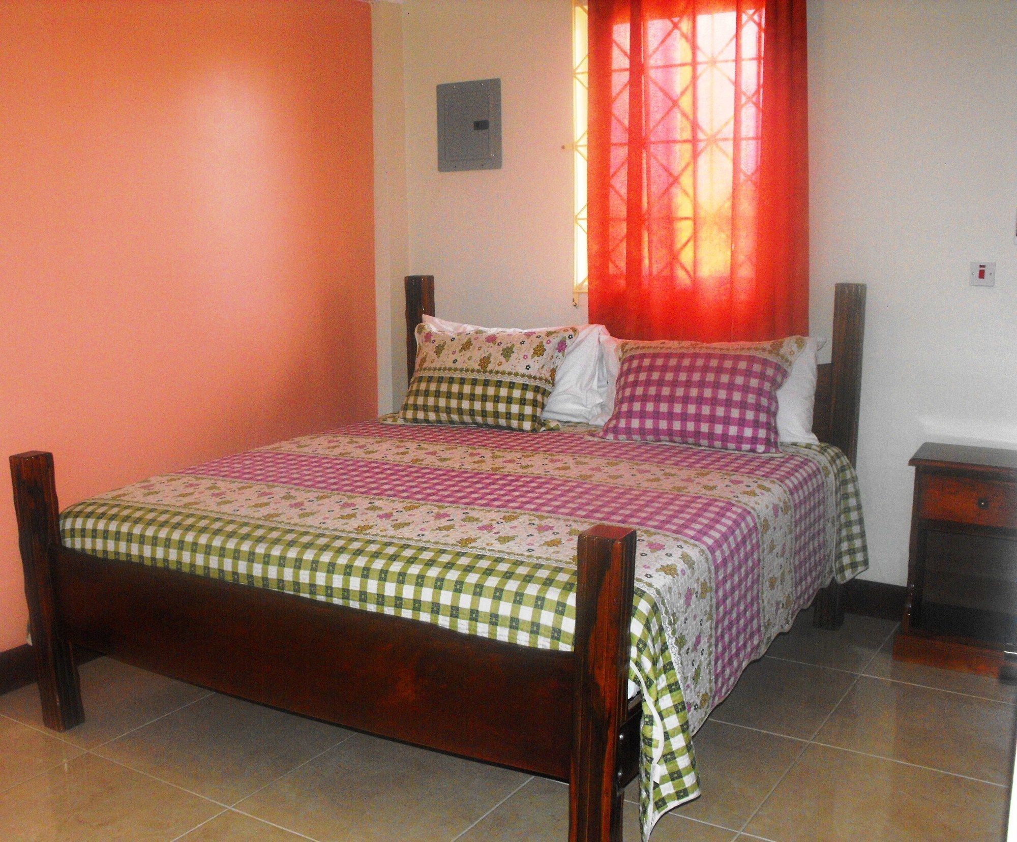 Hotel Tropik Leadonna Montego Bay Dış mekan fotoğraf